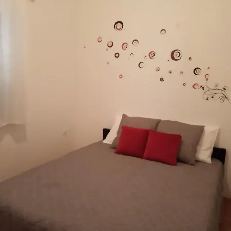 Maduna Apartment